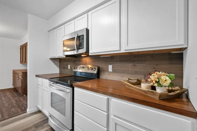 $369,000 | 313 Sunset Road, Columbus, WI 53925