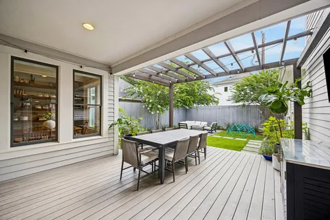$1,435,000 | 335 West 23rd Street, Houston, TX 77008