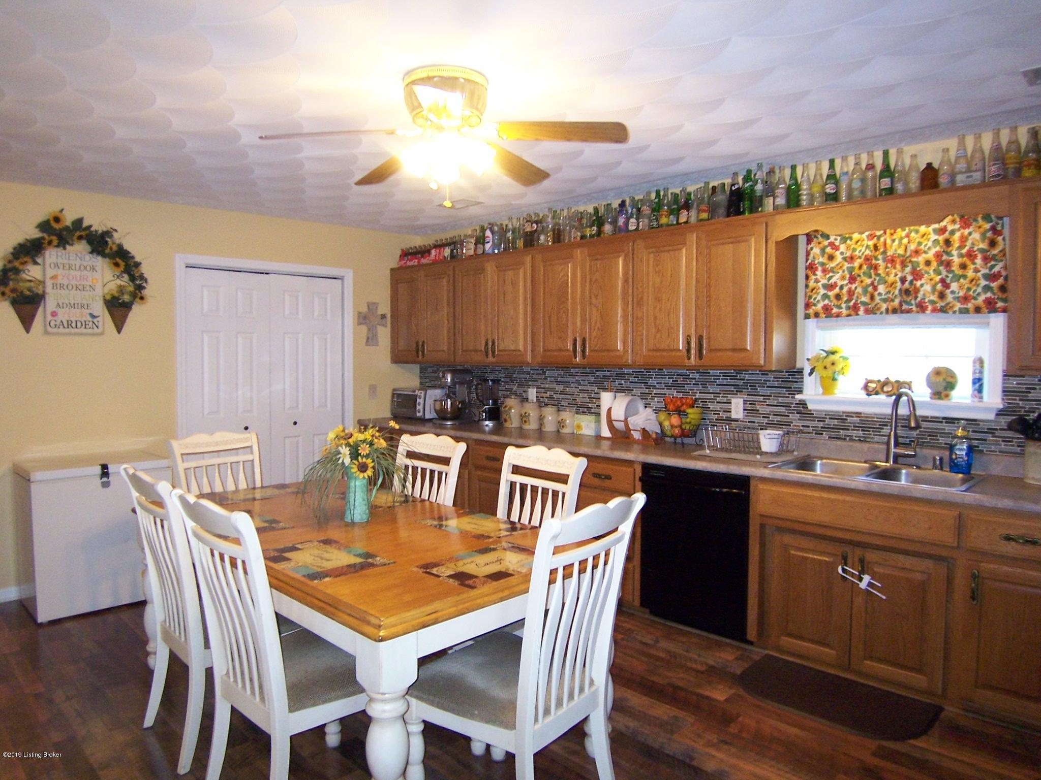 3480 Holy Cross Road Loretto, KY 40037 - Photo 5 of 28 6