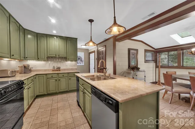 $1,250,000 | 55 Toxaway Shores, Unit 14, Lake Toxaway, NC 28747