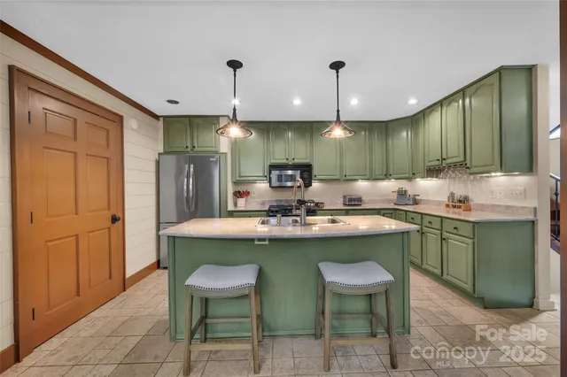 $1,250,000 | 55 Toxaway Shores, Unit 14, Lake Toxaway, NC 28747