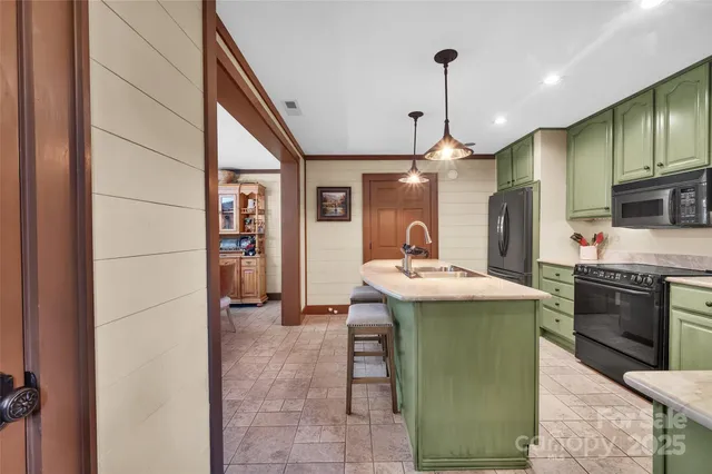 $1,250,000 | 55 Toxaway Shores, Unit 14, Lake Toxaway, NC 28747