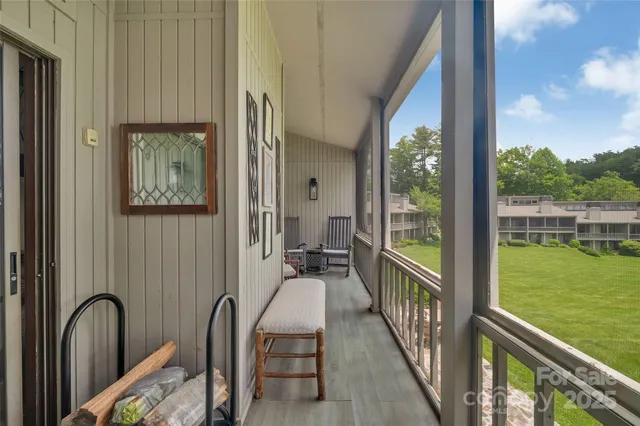 $1,250,000 | 55 Toxaway Shores, Unit 14, Lake Toxaway, NC 28747