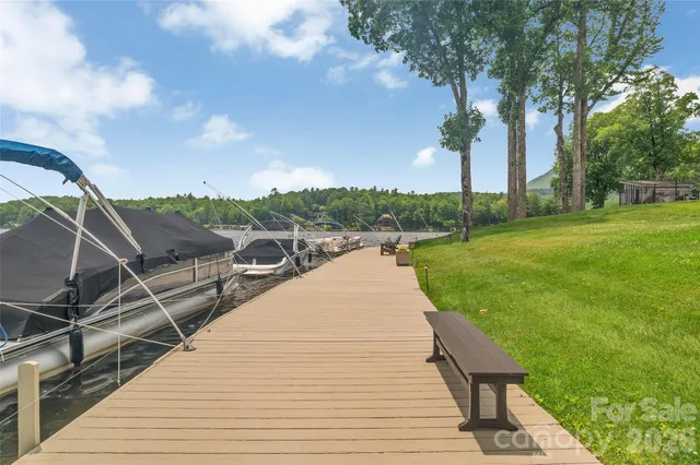 $1,250,000 | 55 Toxaway Shores, Unit 14, Lake Toxaway, NC 28747