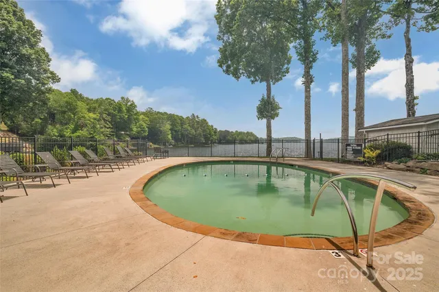 $1,250,000 | 55 Toxaway Shores, Unit 14, Lake Toxaway, NC 28747