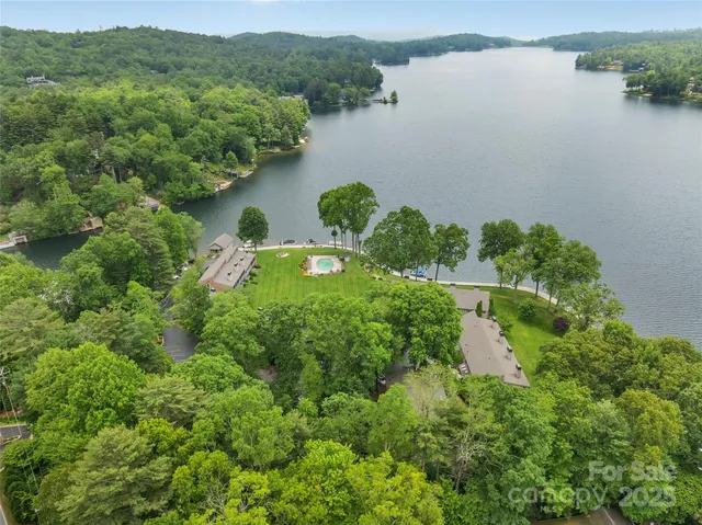$1,250,000 | 55 Toxaway Shores, Unit 14, Lake Toxaway, NC 28747
