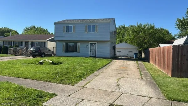 $109,900 | 1840 Crehore Street, Lorain, OH 44052