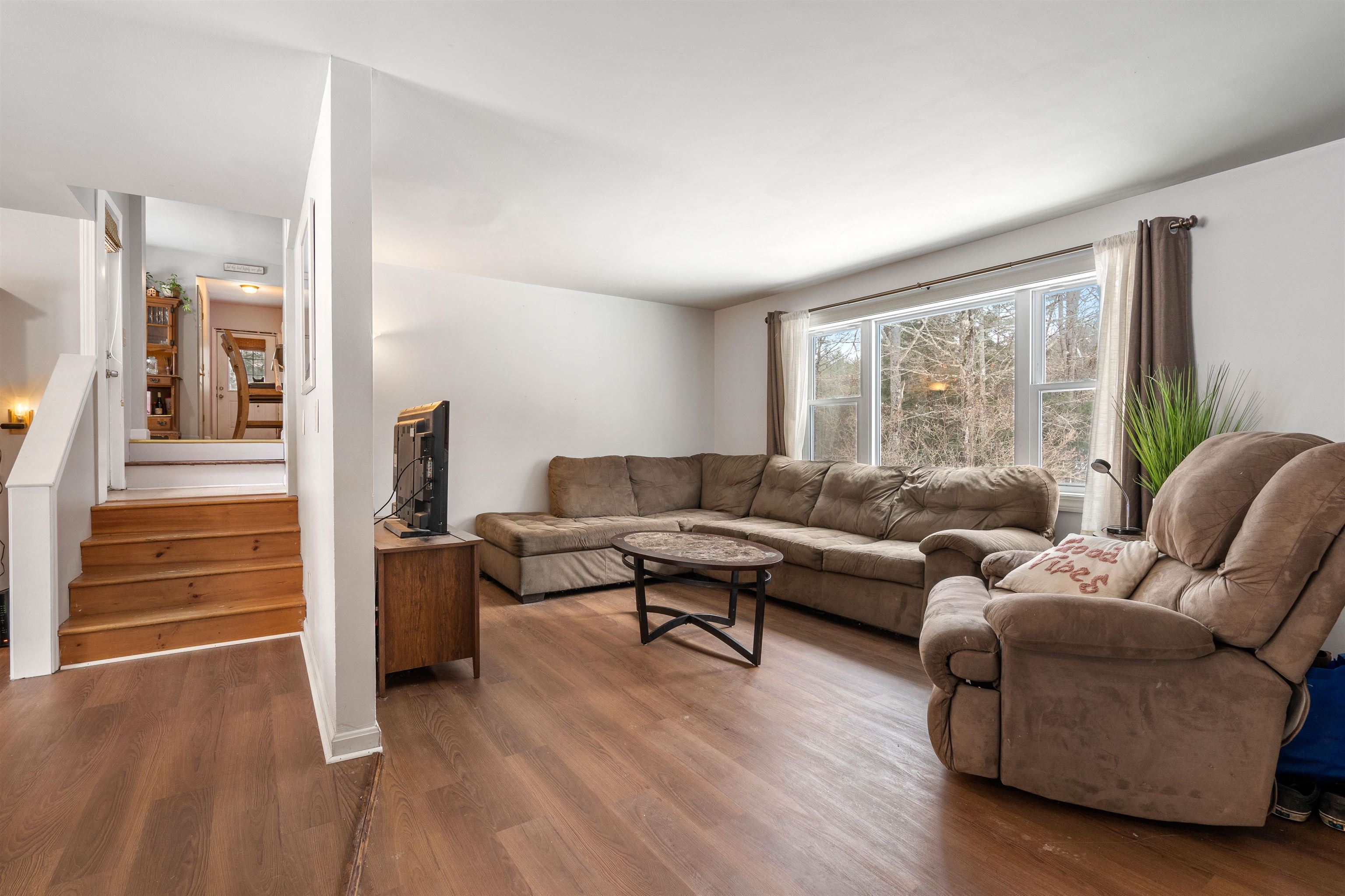 113 Lesmerises Road Loudon, NH 03307 - Photo 3 of 28