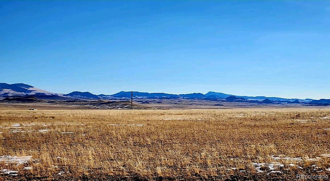 4437 Jackson Road Hartsel, CO 80449 - Photo 4 of 5 a view of an ocean in a city