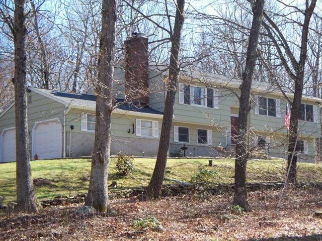 129 Governors Hill Road Oxford, CT 06478 - Photo 1 of 1 Gallery Image 1