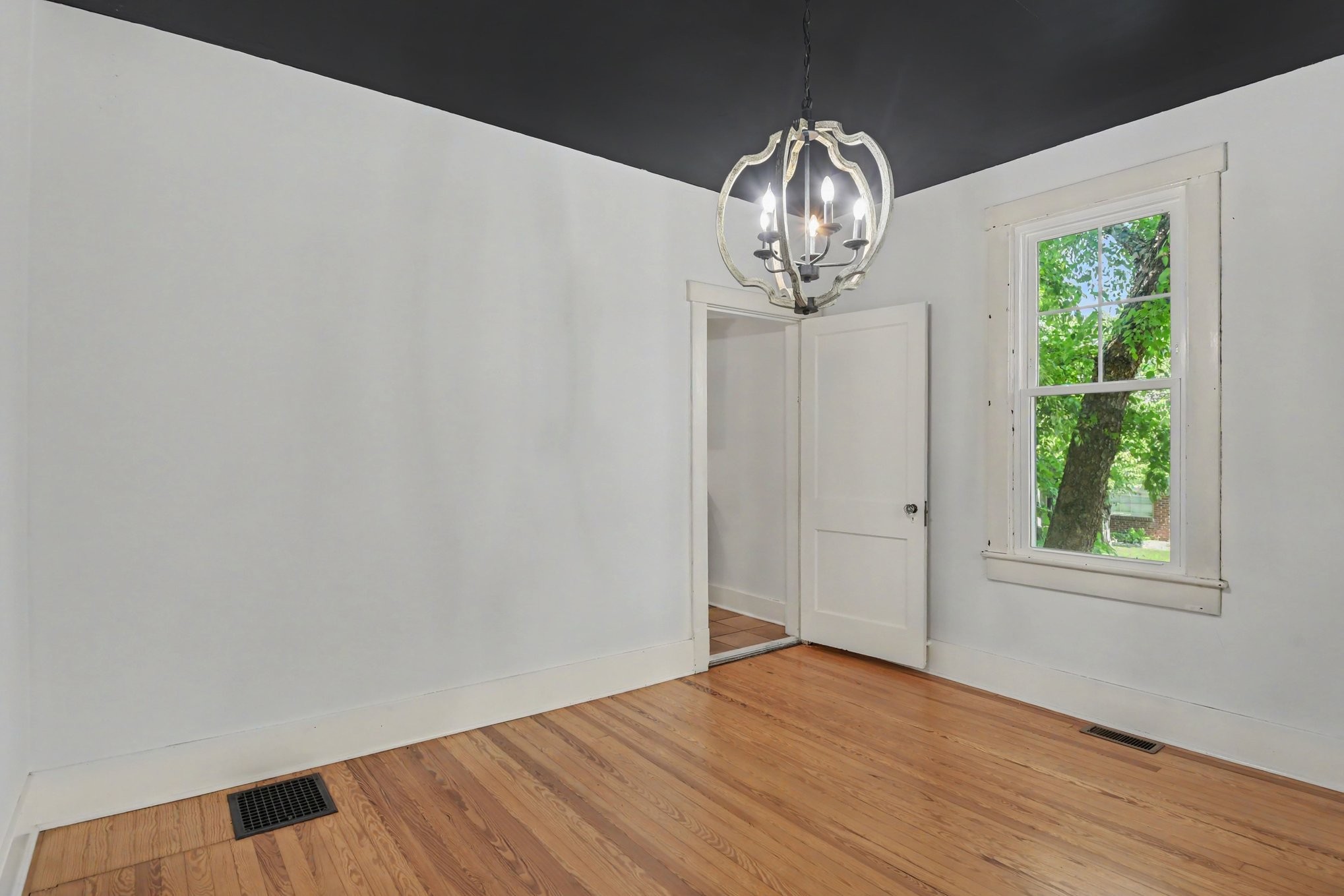 301 North Garner Street Springfield, TN 37172 - Photo 7 of 27