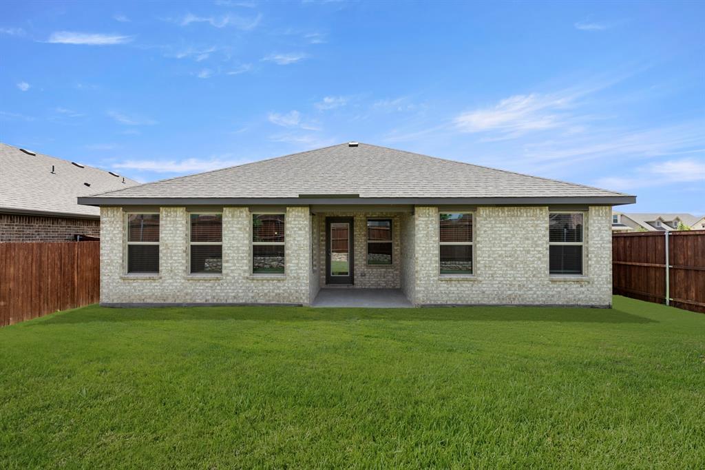 114 Bandit Trail Terrell, TX 75160 - Photo 26 of 27 26. 114 Bandit - Back