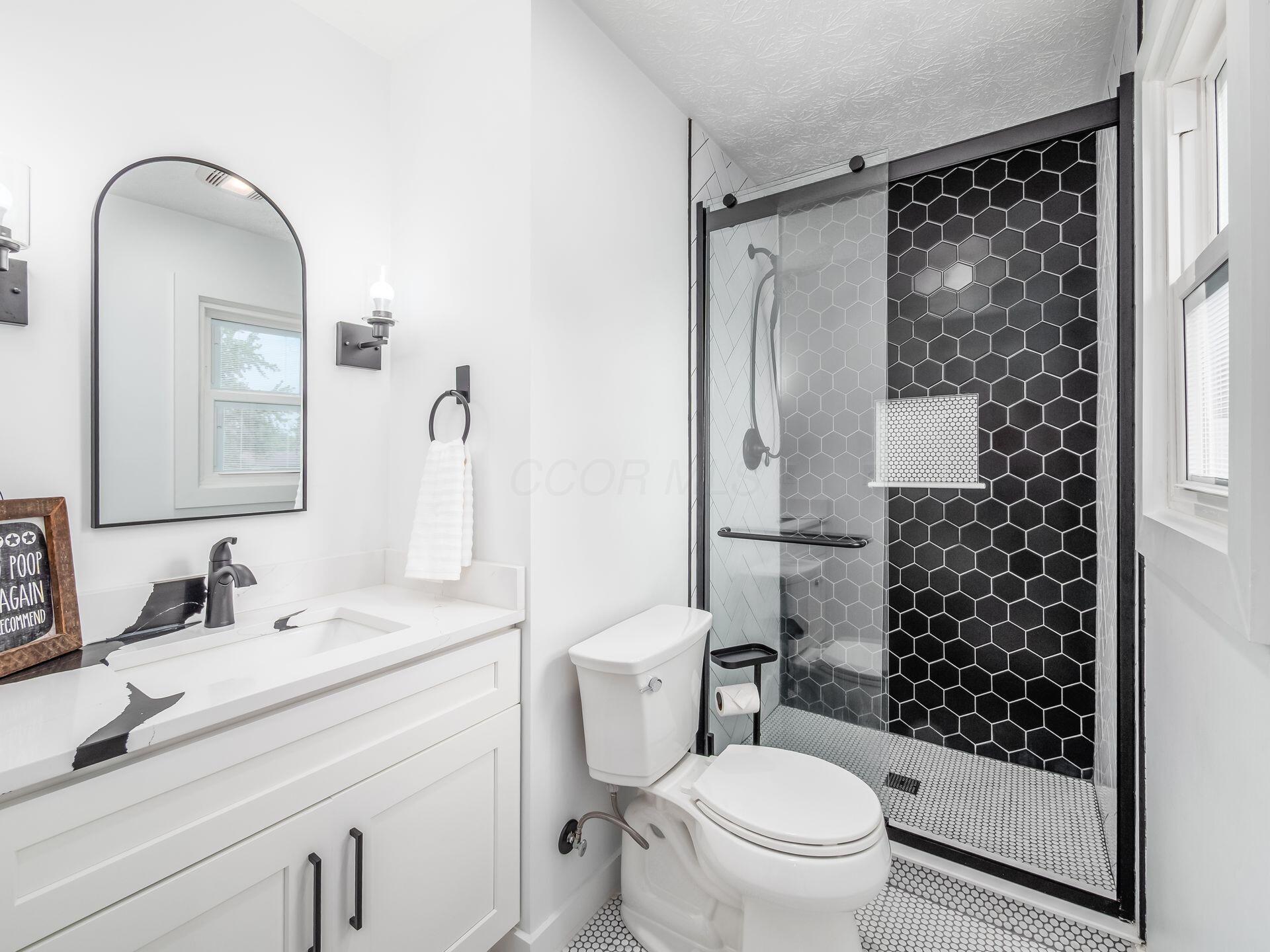 16707 County Home Road Marysville, OH 43040 - Photo 29 of 52 En-suite walk-in shower #2
