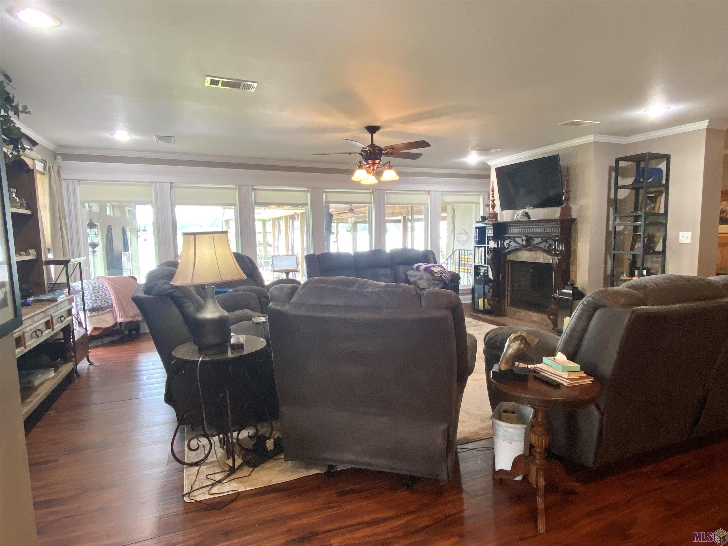 9371 Island Road Ventress, LA 70783 - Photo 5 of 25