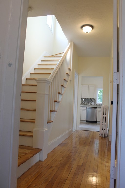 39 Brantwood Road Worcester, MA 01602 - Photo 9 of 12