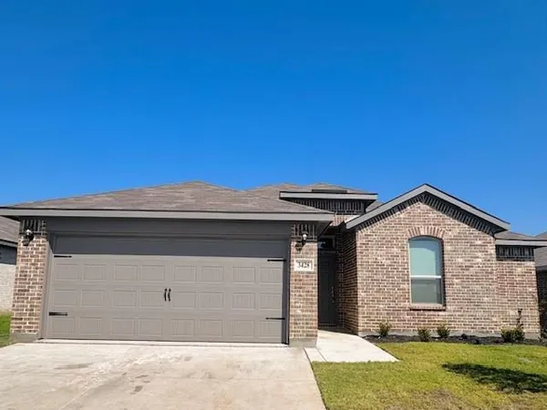 $2,000 | 3428 North Crowley Cleburne Road, Fort Worth, TX 76123