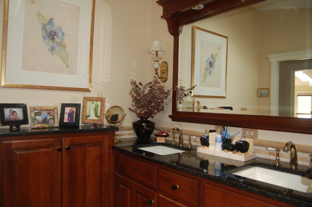 228 Readfield Road Manchester, ME 04351 - Photo 21 of 34 MASTER BATH