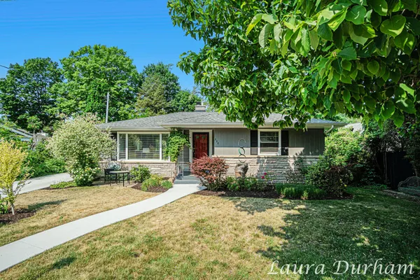 $1,100,000 | 526 Butler Street, Saugatuck, MI 49453