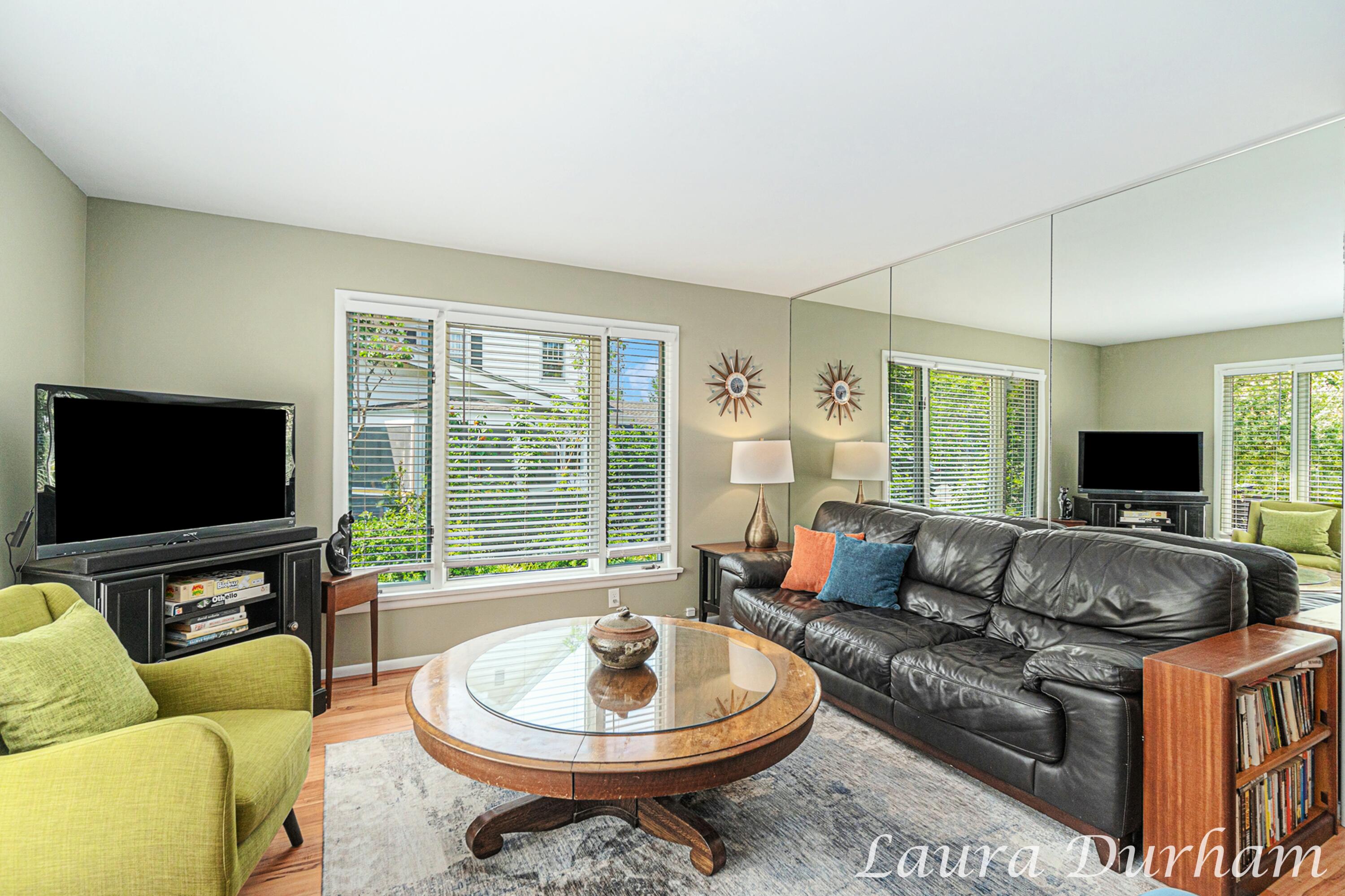 526 Butler Street Saugatuck, MI 49453 - Photo 4 of 33 xLJD003_dsc06123