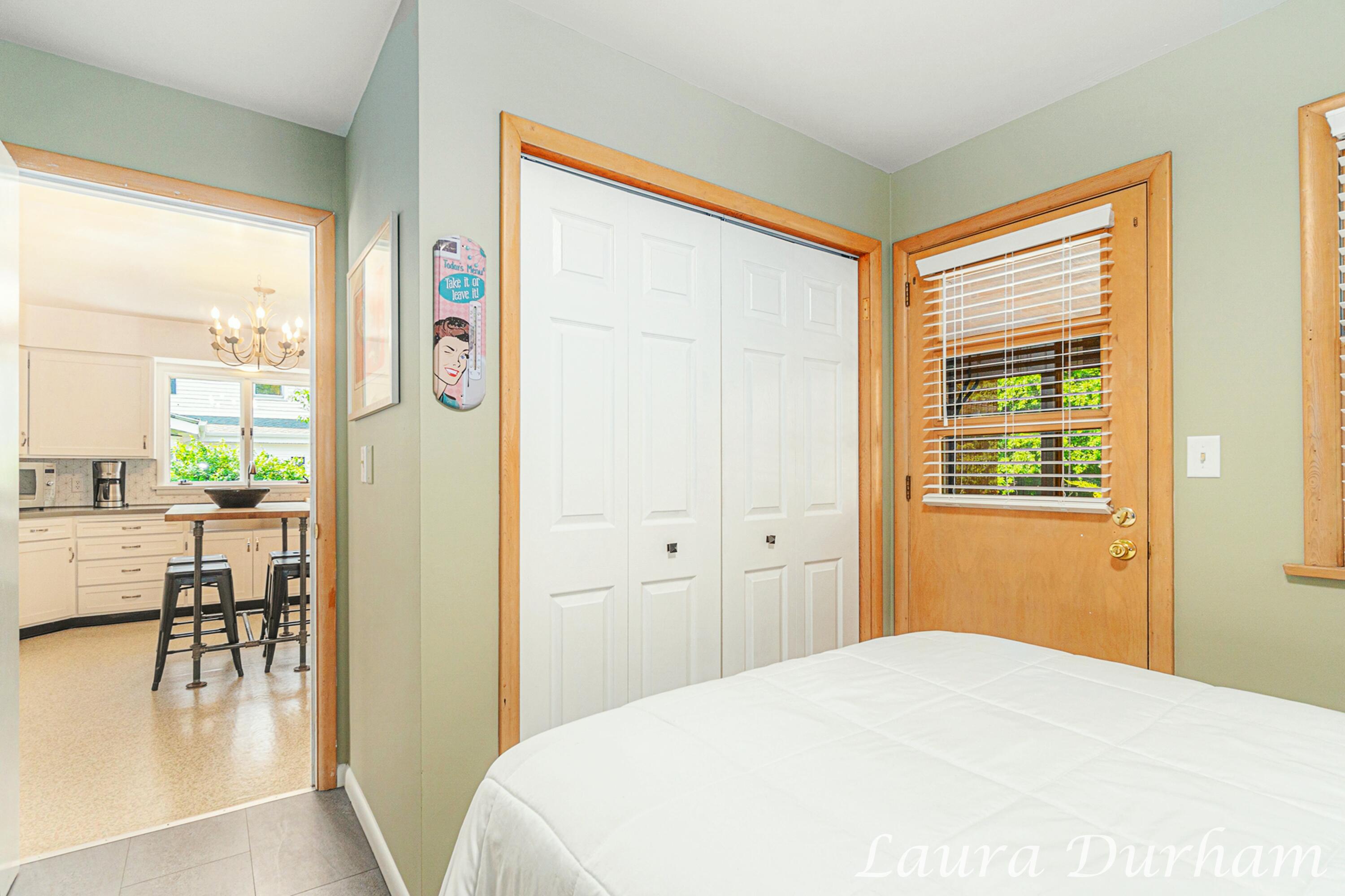 526 Butler Street Saugatuck, MI 49453 - Photo 10 of 33 xLJD015_dsc06114