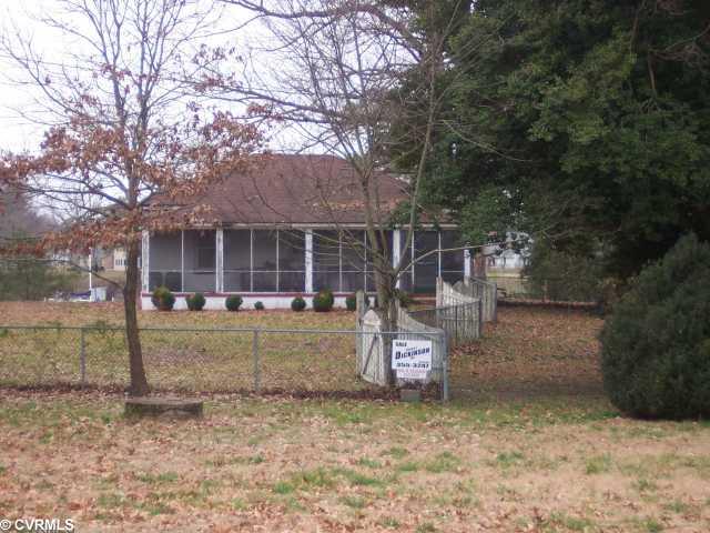 875 Plainview Road Topping, VA 23169 - Photo 6 of 6 Exterior Front