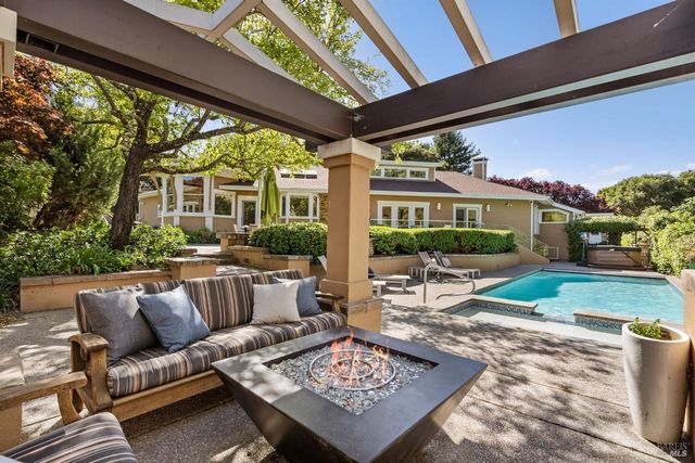 $2,950,000 | 1 Golden Lily Place, San Rafael, CA 94903