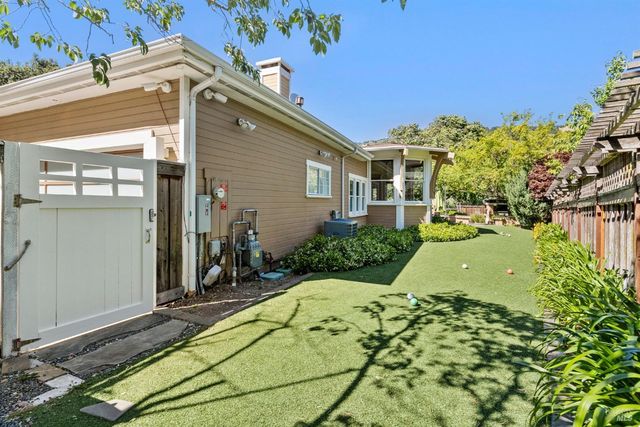 $2,950,000 | 1 Golden Lily Place, San Rafael, CA 94903