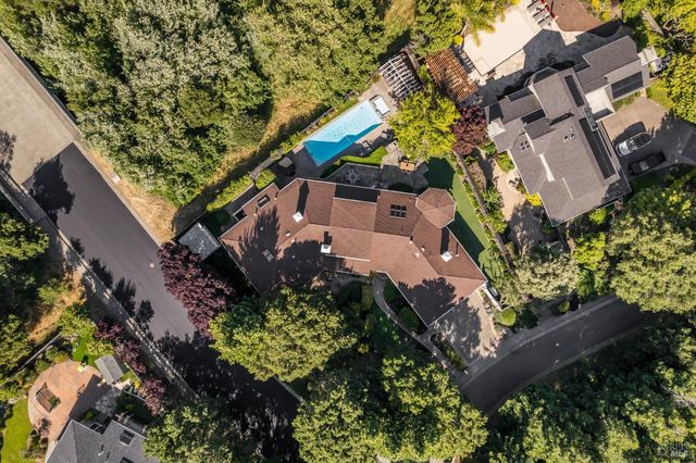 $2,950,000 | 1 Golden Lily Place, San Rafael, CA 94903