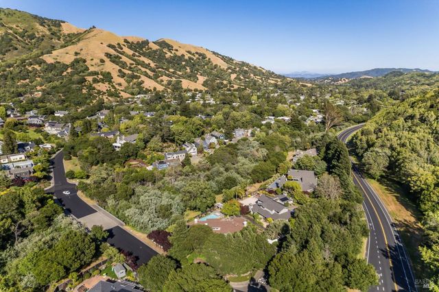 $2,950,000 | 1 Golden Lily Place, San Rafael, CA 94903