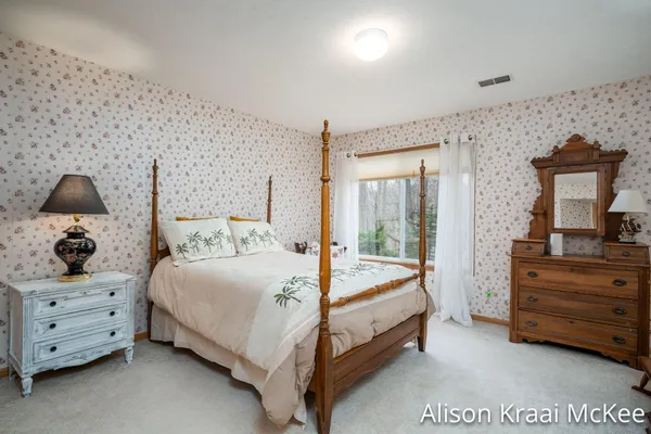 $314,900 | 5923 West Lyn Haven Drive Southeast, Grand Rapids, MI 49512