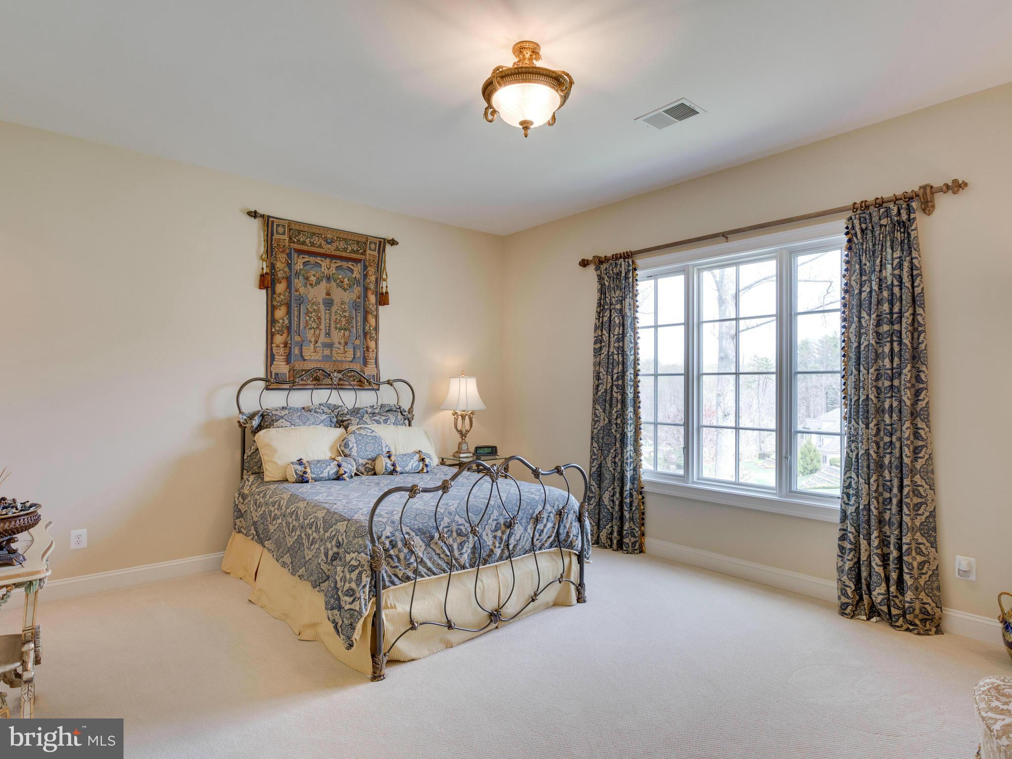 906 Georgetown Ridge Court McLean, VA 22102 - Photo 15 of 30 Bedroom