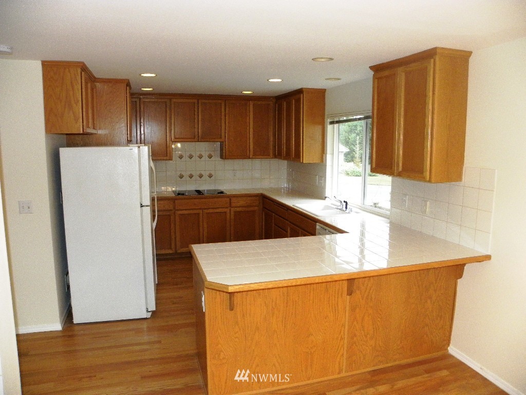 15518 Southeast 133rd Street Renton, WA 98059 - Photo 7 of 11
