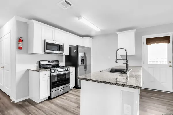 $1,740 | 5950 Lady Lane, San Antonio, TX 78242