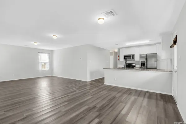 $1,740 | 5950 Lady Lane, San Antonio, TX 78242