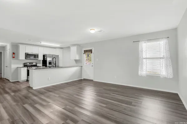 $1,740 | 5950 Lady Lane, San Antonio, TX 78242