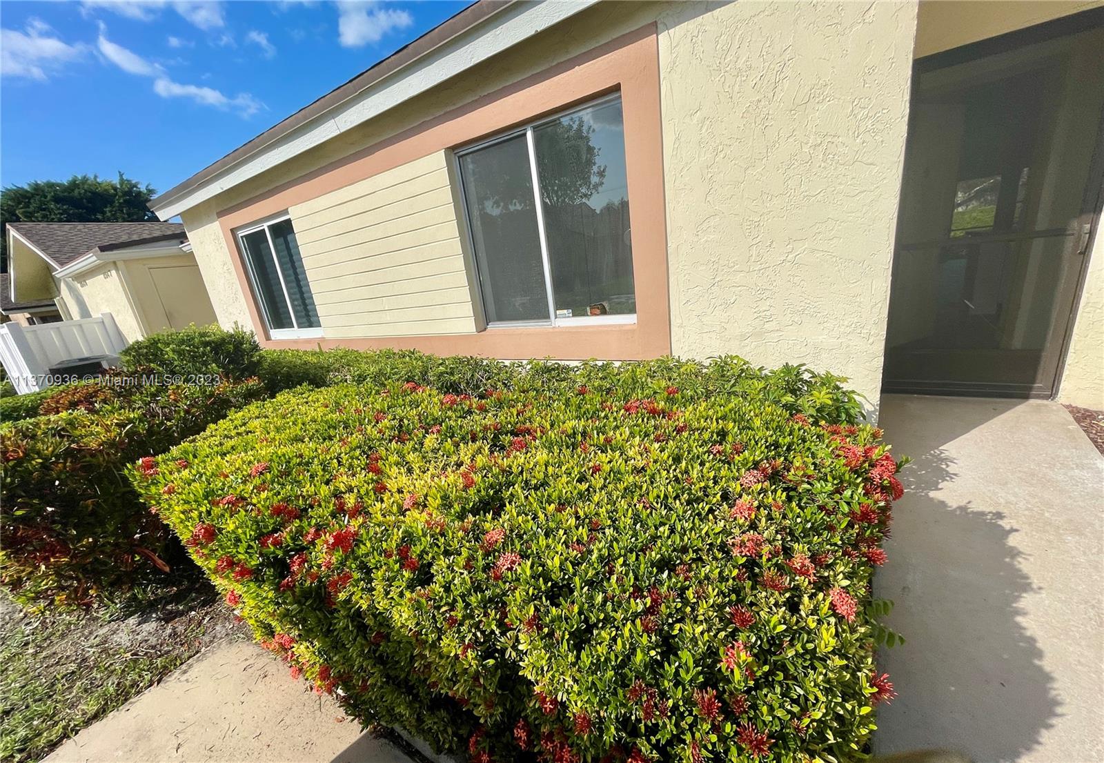 8945 Sunnywood Place Boca Raton, FL 33496 - Photo 21 of 33 Gallery Image 21