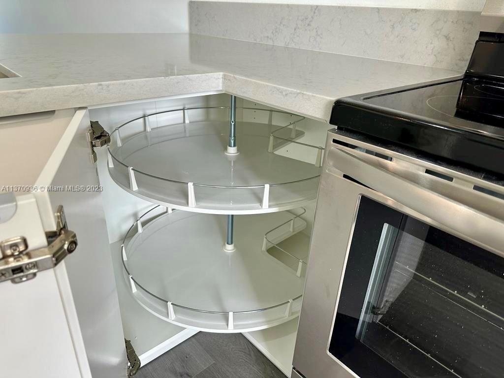 8945 Sunnywood Place Boca Raton, FL 33496 - Photo 3 of 33 Gallery Image 3