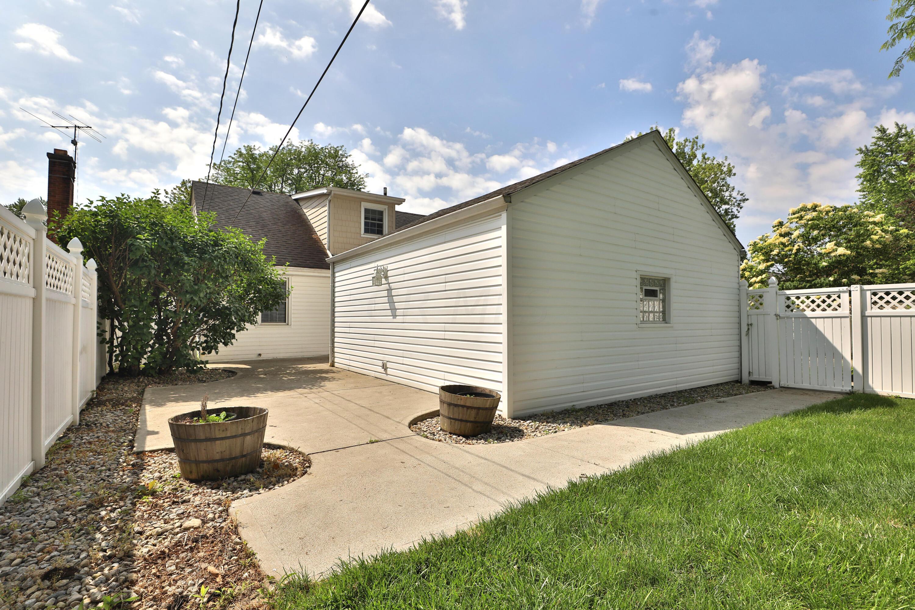 2844 Wellesley Road Columbus, OH 43209 - Photo 39 of 39 2844-Wellesley-40