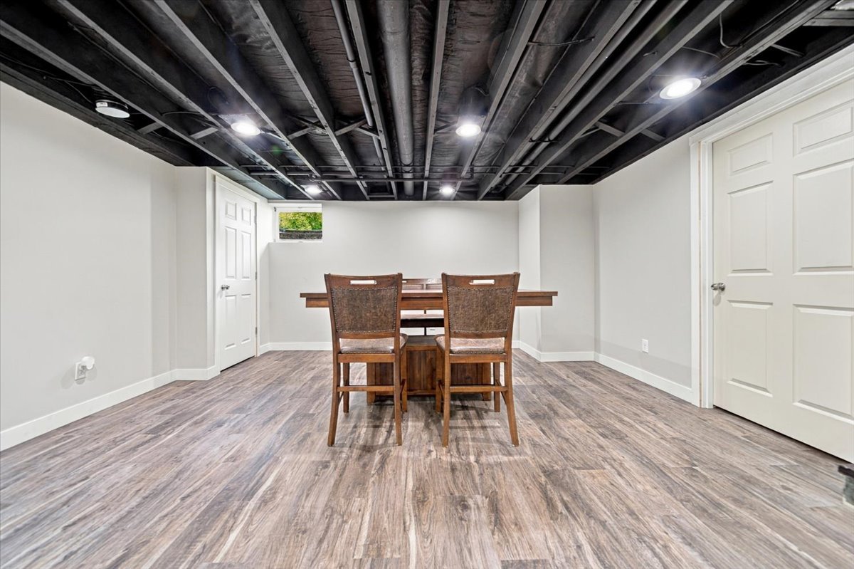 1761 Franklin Road Franklin Grove, IL 61031 - Photo 21 of 43 Gallery Image 21