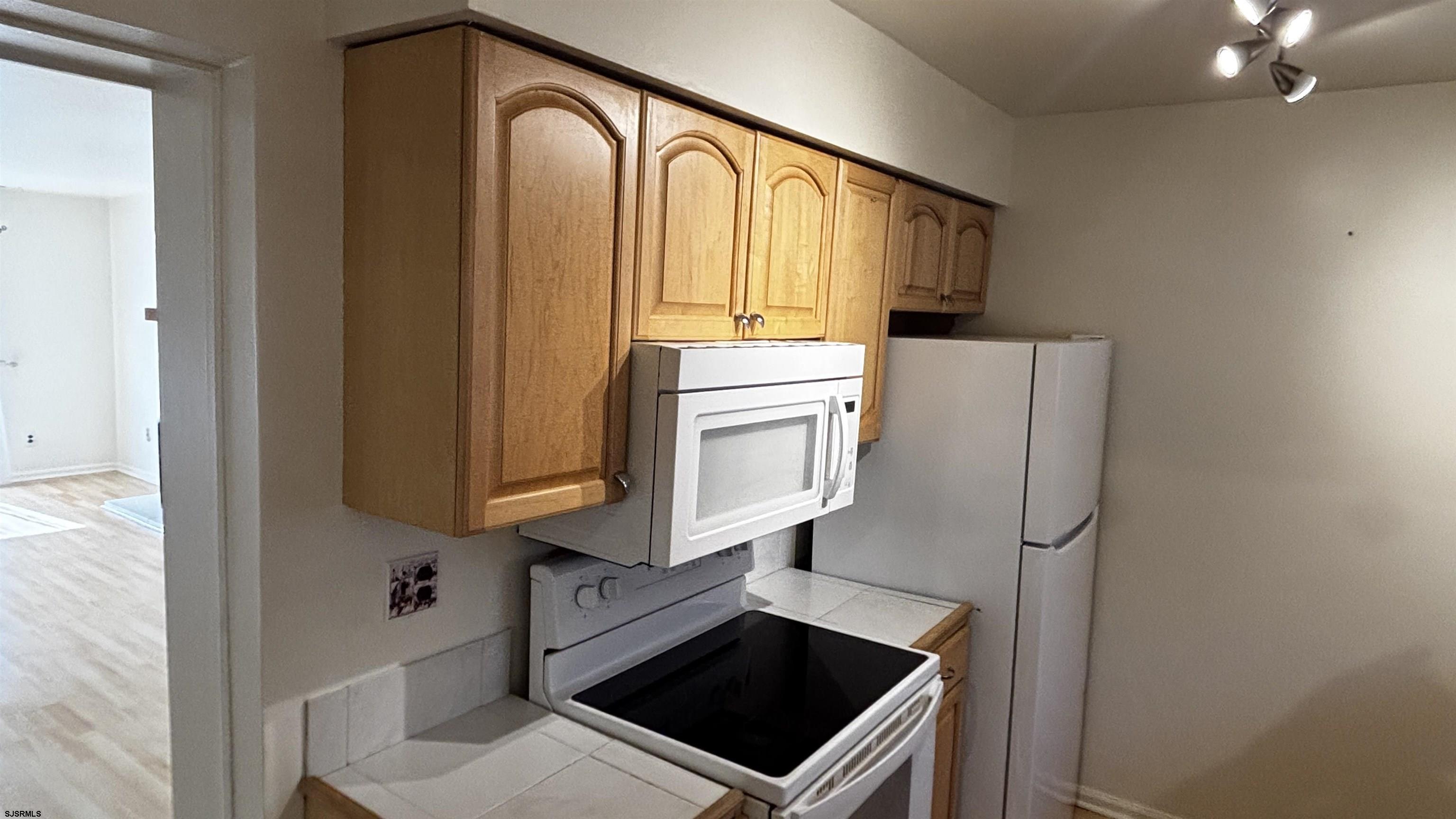 715 East Fishers Creek Road, Unit 715 Smithville, NJ 08205 - Photo 9 of 27