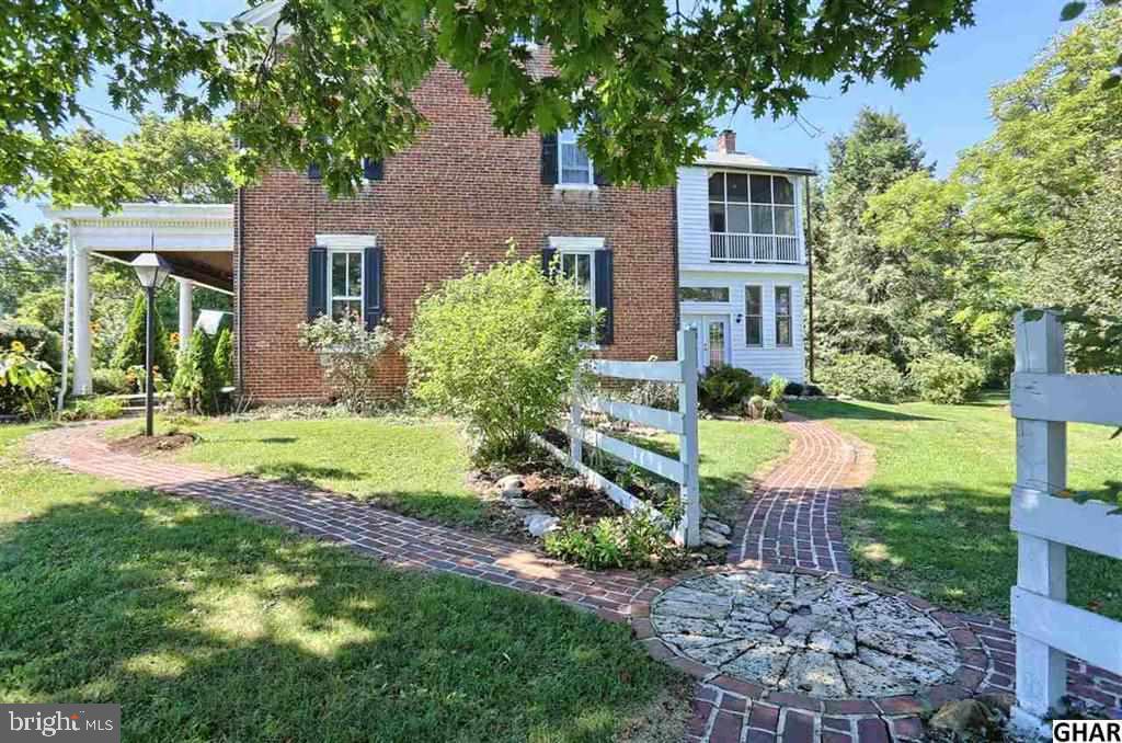 517 Pine Road Carlisle, PA 17015 - Photo 8 of 25 Gallery Image 8