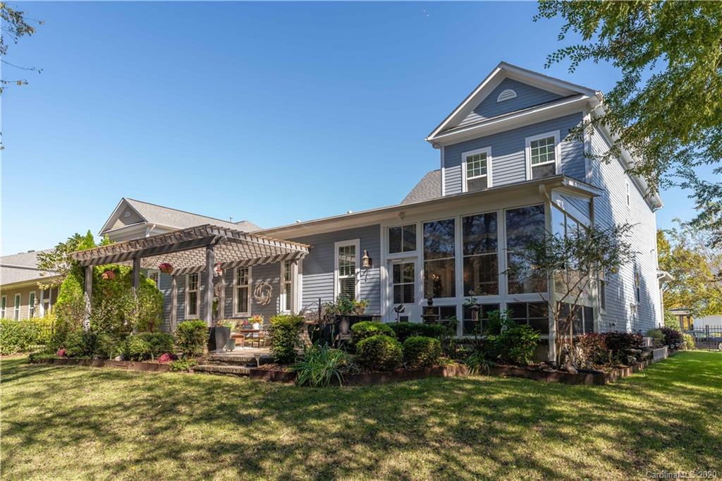 9724 Wheatfield Road Charlotte, NC 28277 - Photo 7 of 41 Gallery Image 7