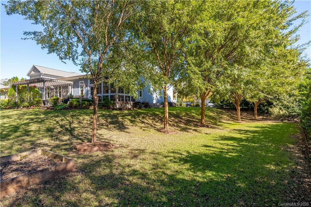 9724 Wheatfield Road Charlotte, NC 28277 - Photo 8 of 41 Gallery Image 8