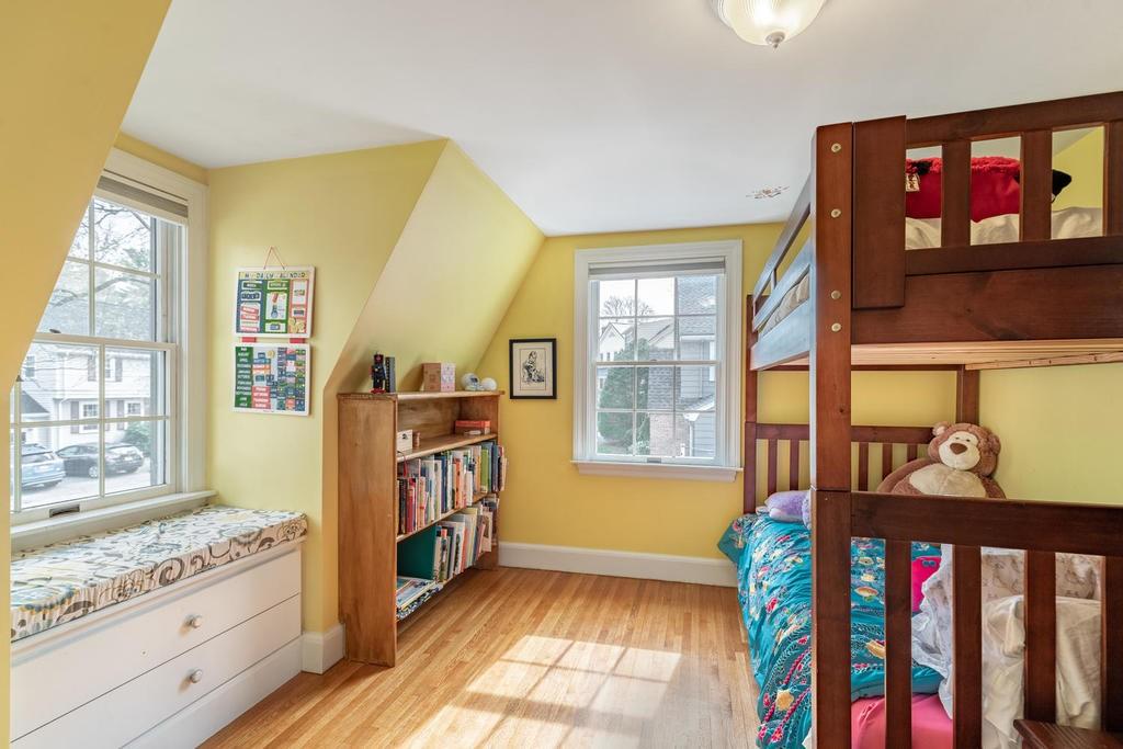 5 Hallron Road Newton, MA 02462 - Photo 25 of 34