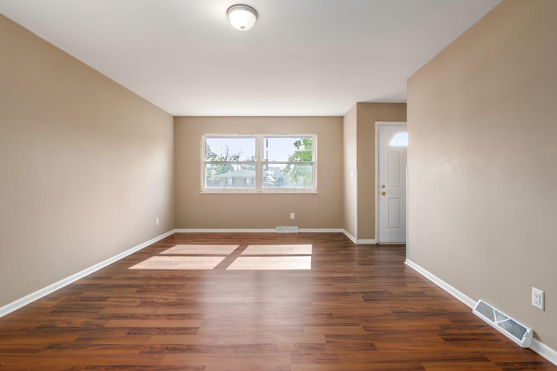5329 Karl Road Columbus, OH 43229 - Photo 6 of 36 Gallery Image 6