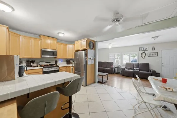 $949,900 | 916 Madera Street, San Diego, CA 92114