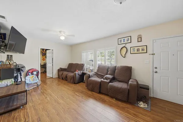 $949,900 | 916 Madera Street, San Diego, CA 92114