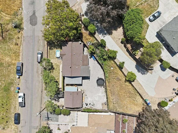 $949,900 | 916 Madera Street, San Diego, CA 92114