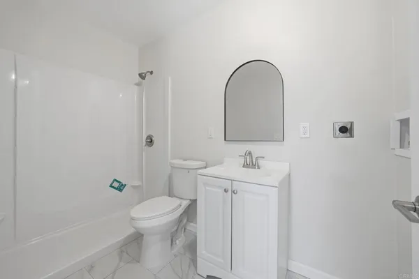 $949,900 | 916 Madera Street, San Diego, CA 92114