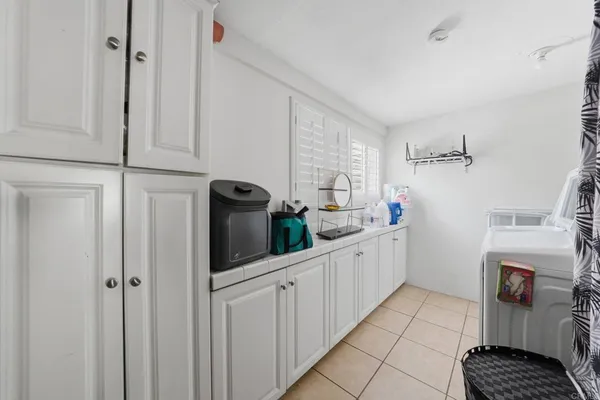 $949,900 | 916 Madera Street, San Diego, CA 92114